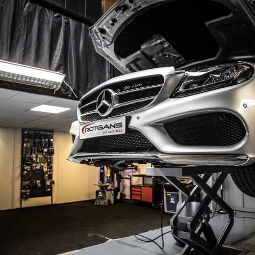 Inbouwen Mercedes onderdelen